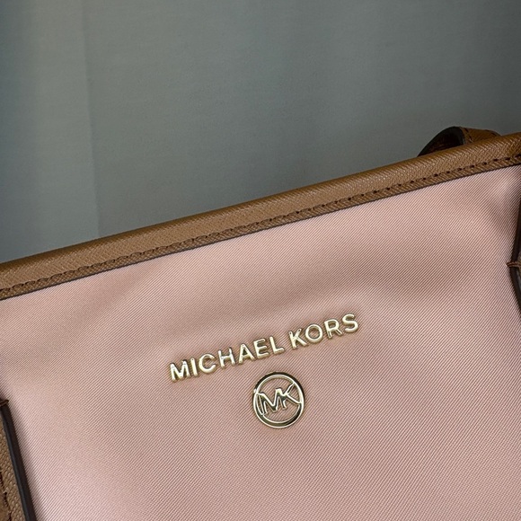 Michael Kors Pink and Brown Tote Bag with Leather Accents - Picture 2 of 15
